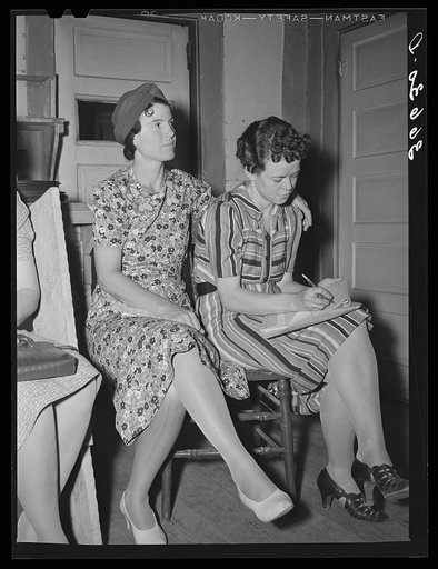 Secretary of the women's extension club. Pie Town, New Mexico. At this meeting recipes for canning vegetables fruits and meats were discussed