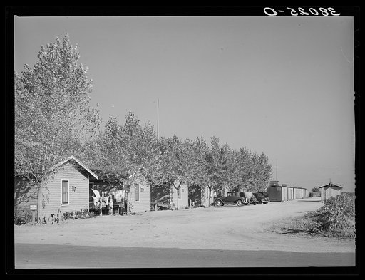 Housing for married people of Earl Fruit Company ranch. East of Delano, California