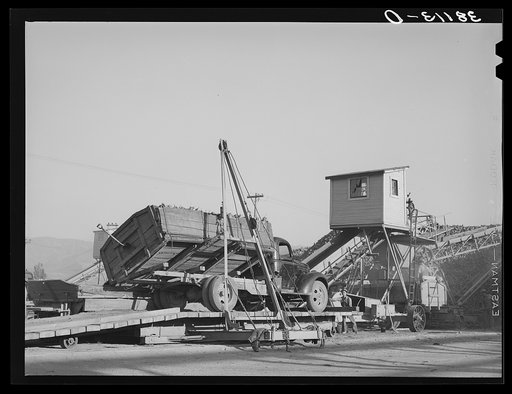 Unloading truckful of sugar beets at sugar beet plant. Lewiston, Utah