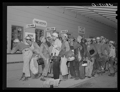 Construction workers getting paid off. Shasta Dam, Shasta County, California