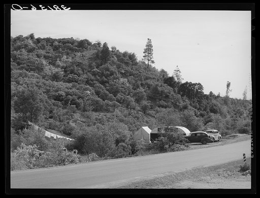 Trailer and tent camp of construction workers at Shasta Dam. Summit City, California