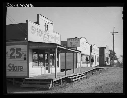 Some of the business enterprises at Central Valley, California. This section of the town has lost business because the main highway was enrouted and left it stranded. Central Valley is one of the boom towns near Shasta Dam