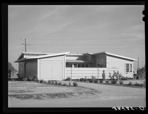 Camp manager's house. Yuba City farm workers' camp. Yuba City, California