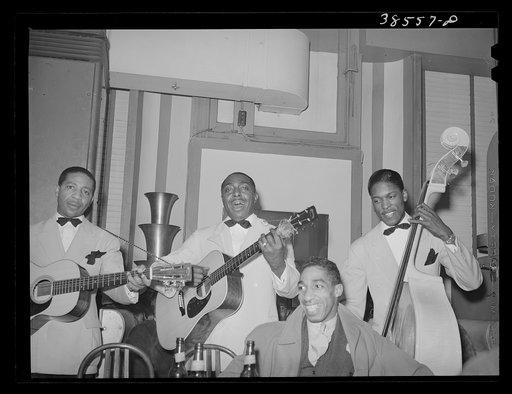 Entertainers at Negro tavern. Chicago, Illinois