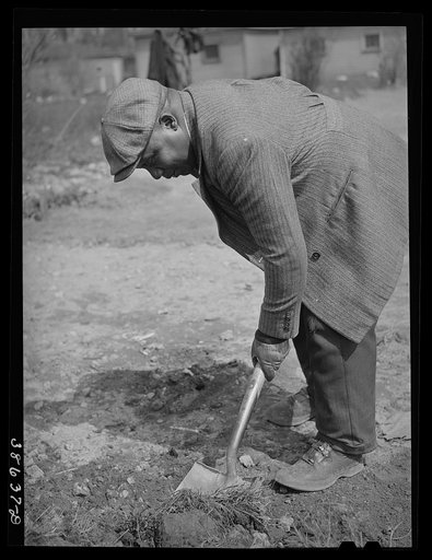 WPA (Work Projects Administration) worker. Chicago, Illinois