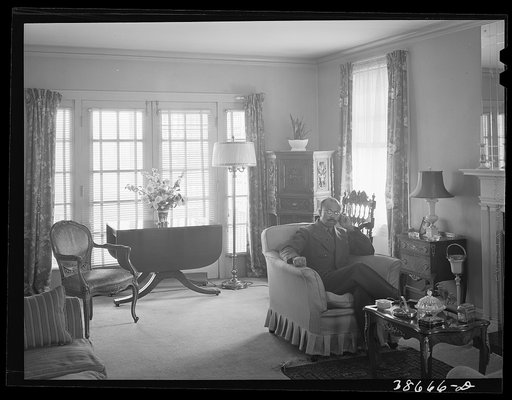 Living room in home of well-to-do Negro. Chicago, Illinois