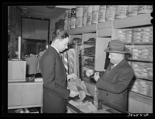 Men's shop which caters to Negroes. 47th Street, Chicago, Illinois
