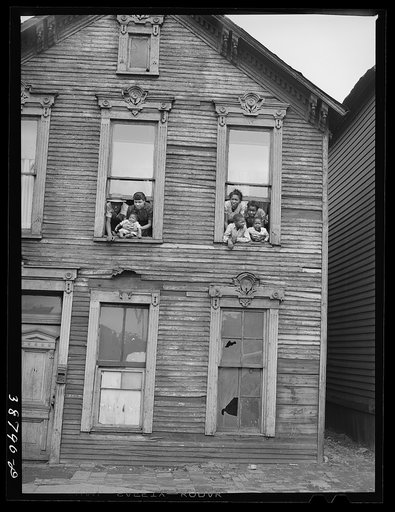 Untitled photo, possibly related to: House in Negro section of Chicago, Illinois