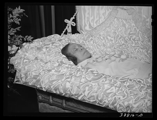 Death. Chicago, Illinois