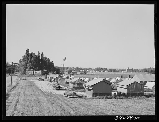 Tents for FSA (Farm Security Administration) employees, manager, nurse, etc. at the FSA migratory labor camp mobile unit. Wilder, Idaho