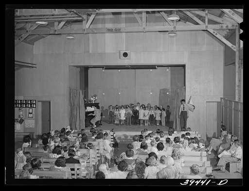 Program given by the children at the end of school term at the FSA (Farm Security Administration) labor camp. Caldwell, Idaho