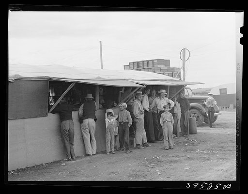 Commissary in the labor contractor's pea pickers camp. Canyon County, Idaho