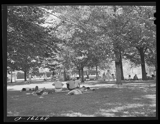 Park and swimming pool at Athena, Oregon. This is the pool near FSA (Farm Security Administration) migratory labor camp mobile unit and is used by farm workers living in the camp