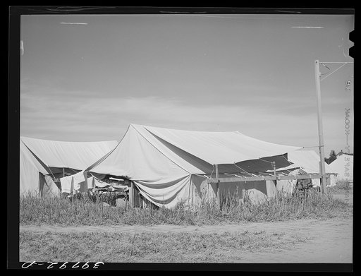 Tent home at the FSA (Farm Security Administration) migratory farm labor camp mobile unit. Athena, Oregon
