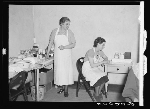 First aid station during strike at Flint, Michigan