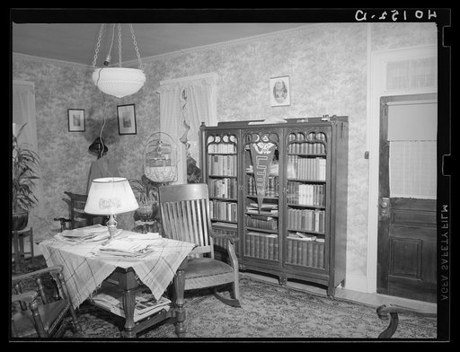 Lititz (vicinity), Lancaster County, Pennsylvania. Living room in the farm home of C.F. Minnich