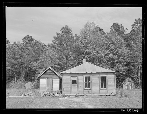 Roger Spence's home burned down and he now lives in their makeshift home. Eastern Shore, Maryland