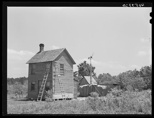Eastern shore farmhouse, near Venton, Maryland