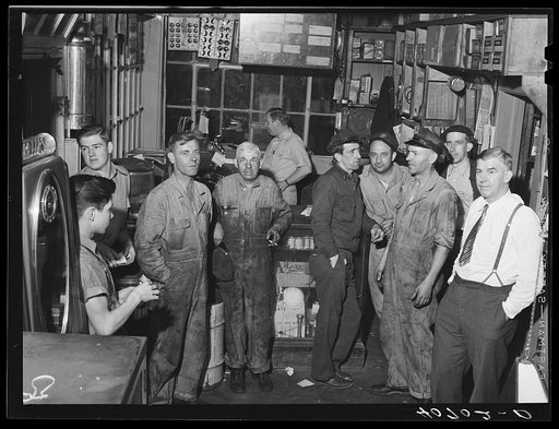 Truckers at Capital truck drivers' comfort station on U.S. Highway No. 1. Bladensburg Road and New York Avenue, Washington, D.C.