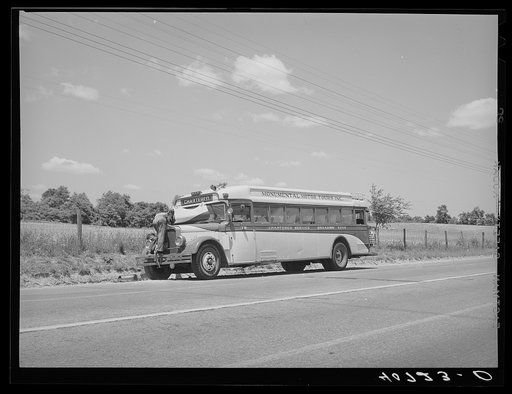 Roadside repairs. U.S. Highway No. 1 between Washington and Baltimore