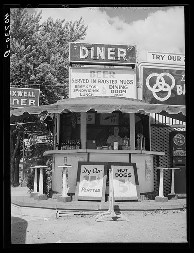 Diner along U.S. Highway No. 1 near Berwyn, Maryland