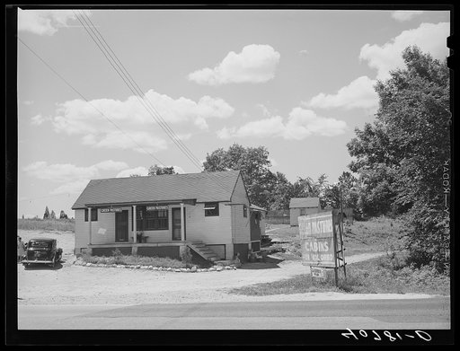 Colored tourist cabins along U.S. Highway No. 1, between Washington and Baltimore. Near Waterloo, Maryland