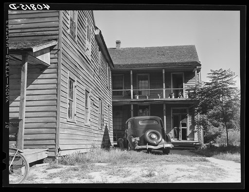 Florida migrants' car in Negro quarter of Elizabeth City, North Carolina
