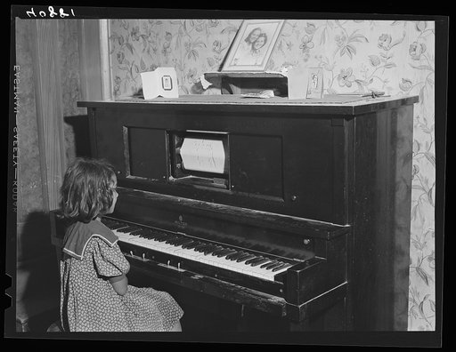 This old player piano was in an old farmhouse occupied by migrants near Cedarville, N.J.