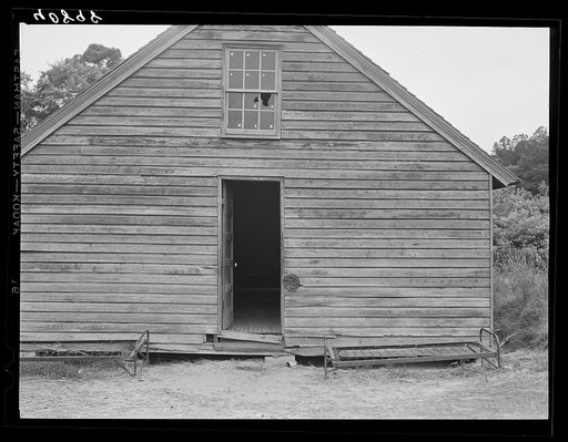 Untitled photo, possibly related to: Housing for migratory agricultural workers near Accomac, Virginia