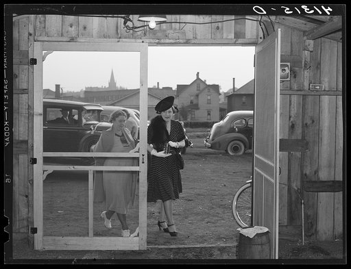 Customers entering Tri-County Farmers Co-op Market in Du Bois, Pennsylvania