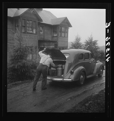 Mr. Ralph Reitz loading produce at his farm near Falls Creek, Pennsylvania for sale at the Tri-County Farmers Co-op Market in Du Bois, Pennsylvania, of which he is a member