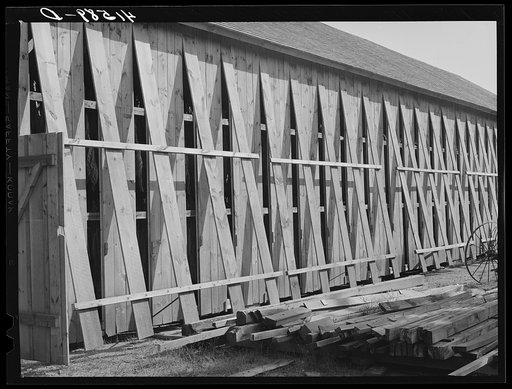 "Doors" on tobacco barn open for ventilation near Suffield, Connecticut