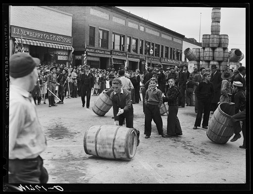 Untitled photo, possibly related to: Getting ready for the boys' barrel rolling contest which preceded the men's competition. Presque Isle, Maine