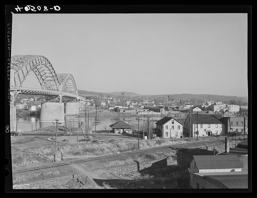 Middletown, Connecticut, with a bridge across the Connecticut River