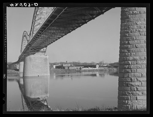 Bridge across the Connecticut River at Middletown, Connecticut
