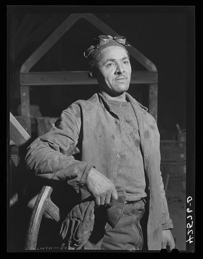 A worker in the foundry at the Farrell-Birmingham Corporation. Ansonia, Connecticut