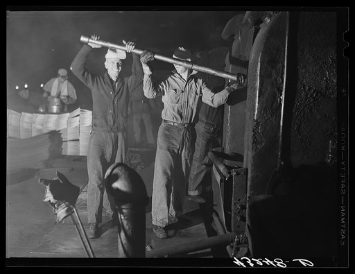 In the Washington Tinplate Works. Washington, Pennsylvania