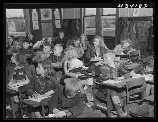 Overcrowded school room in Fayetteville, North Carolina