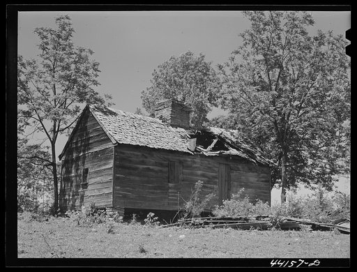 Slave hut on the Wray plantation. Greene County, Georgia