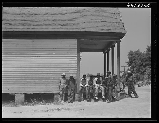 Saturday afternoon crowds in Siloam. Greene County, Georgia