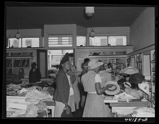 Negro farmers shopping on Saturday afternoon in Liebowitz's store. Greensboro, Greene County, Georgia