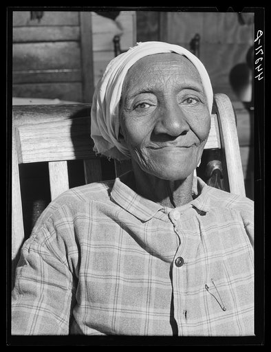 "Grandma" Lawrence, ex-slave now living on the Mercer Reynolds place in Greene County, Georgia