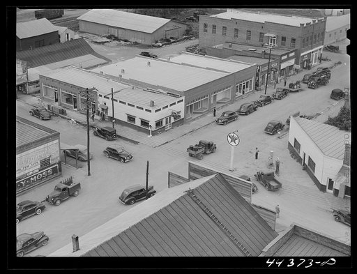 Intersection of the two main streets of Childersburg, Alabama