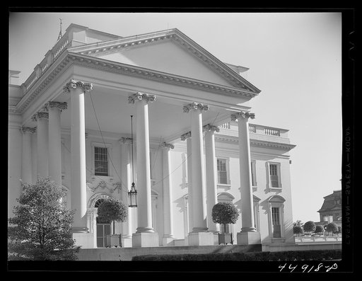 Untitled photo, possibly related to: White House. Washington, D.C.