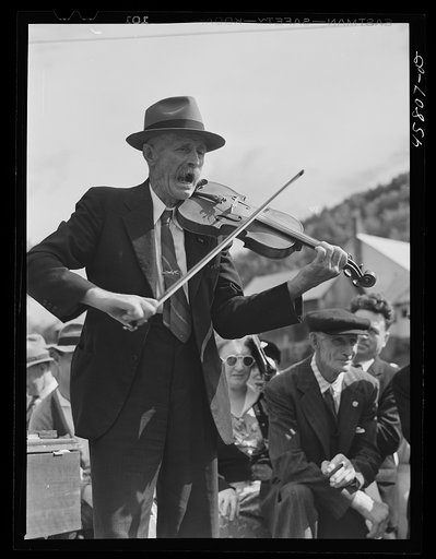 Fiddler, Mr. Ed. Lorkin [i.e. Larkin] for the square dances at the World's Fair at Tunbridge, Vermont