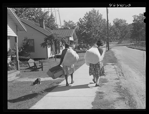 Two washwomen carry home the laundry, Greensboro, Greene County, Georgia