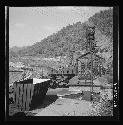Coal mine tipple. Capels, West Virginia