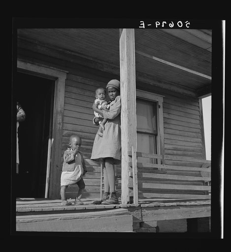 Untitled photo, possibly related to: Negro children near Wadesboro, North Carolina