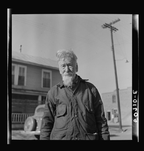 Old man near Wadesboro, North Carolina