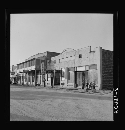 Untitled photo, possibly related to: Movie theatre. Moore Haven, Florida